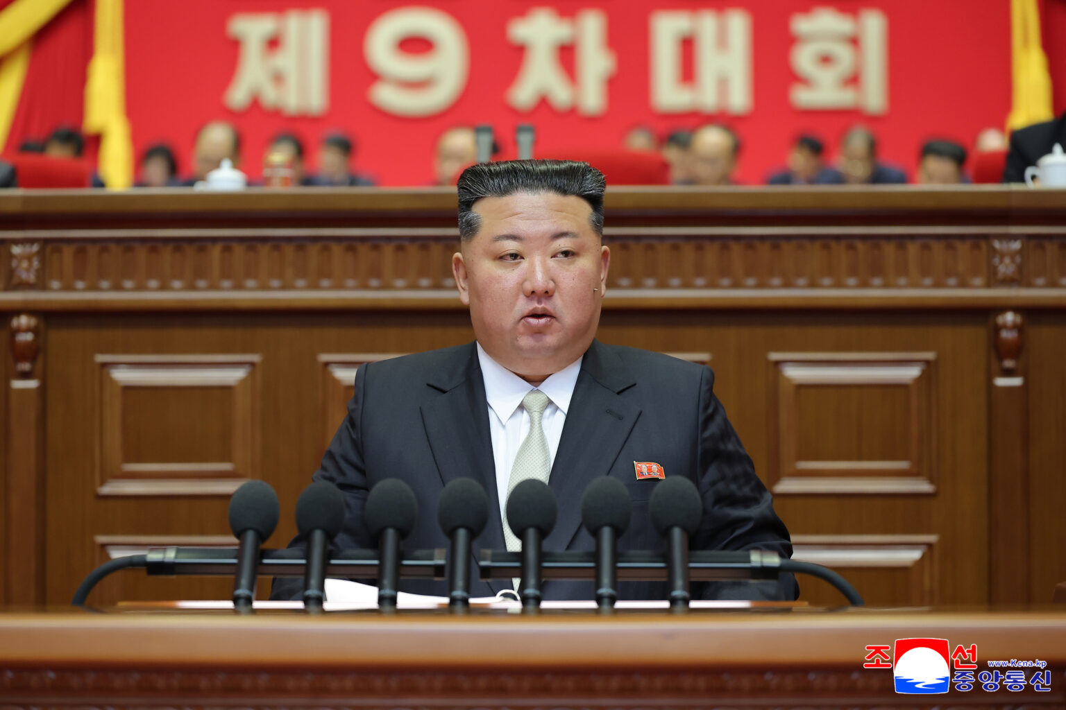 김정은총비서 조선로동당 제9차대회 결론 - KOREA NEWS SERVICE
